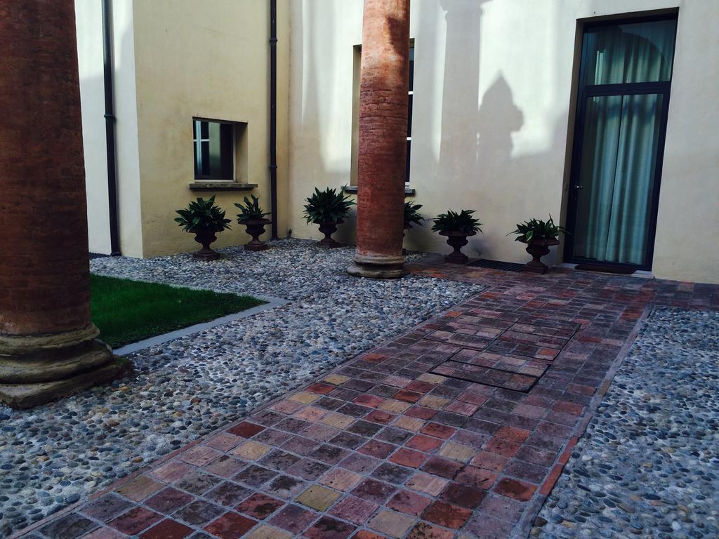 Apartament Tl Palazzo Fantuzzi Bolonia Pokój zdjęcie