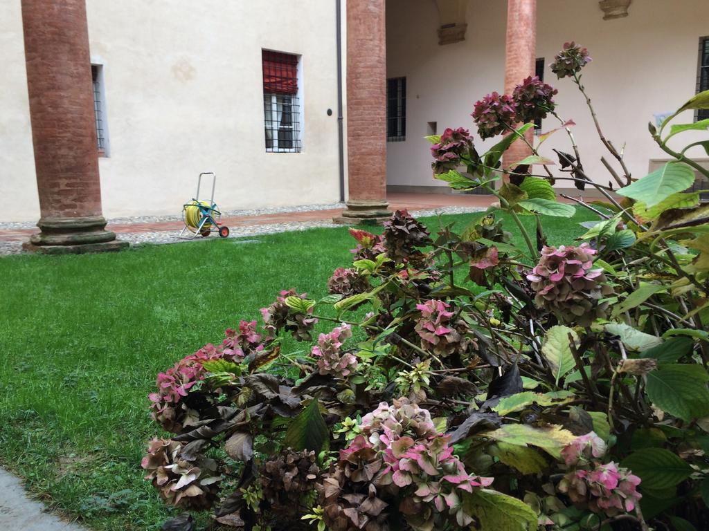 Apartament Tl Palazzo Fantuzzi Bolonia Pokój zdjęcie